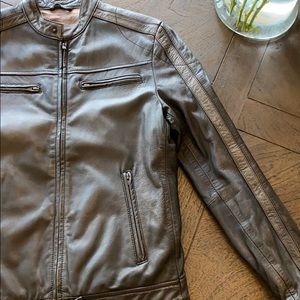 Men’s small Danier brown real leather jacket
